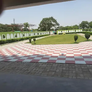 Vaidehi Varanasi