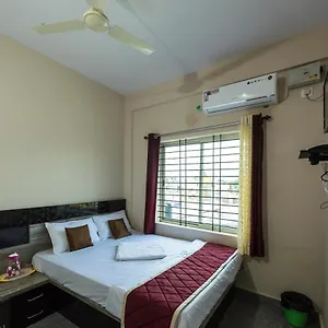 Oyo 9544 Crown Residency Mysore